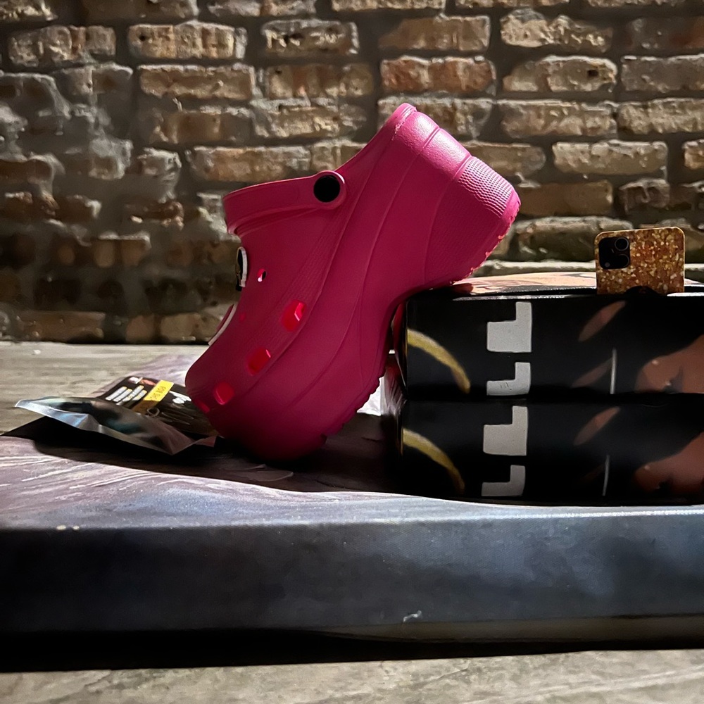 ❌❌SOLD❌❌‼️Customized Women's Pink Platform Non-Slip Sandals Clogs +FREE JIBBITZ - Picture 3 of 7